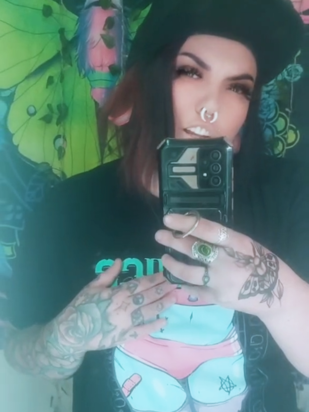 the only person in control of my life is me, remember that 👌 #alttiktok #stretchedears #pierced #tattooed #lgbtq #wlw #girlswholikegirls 