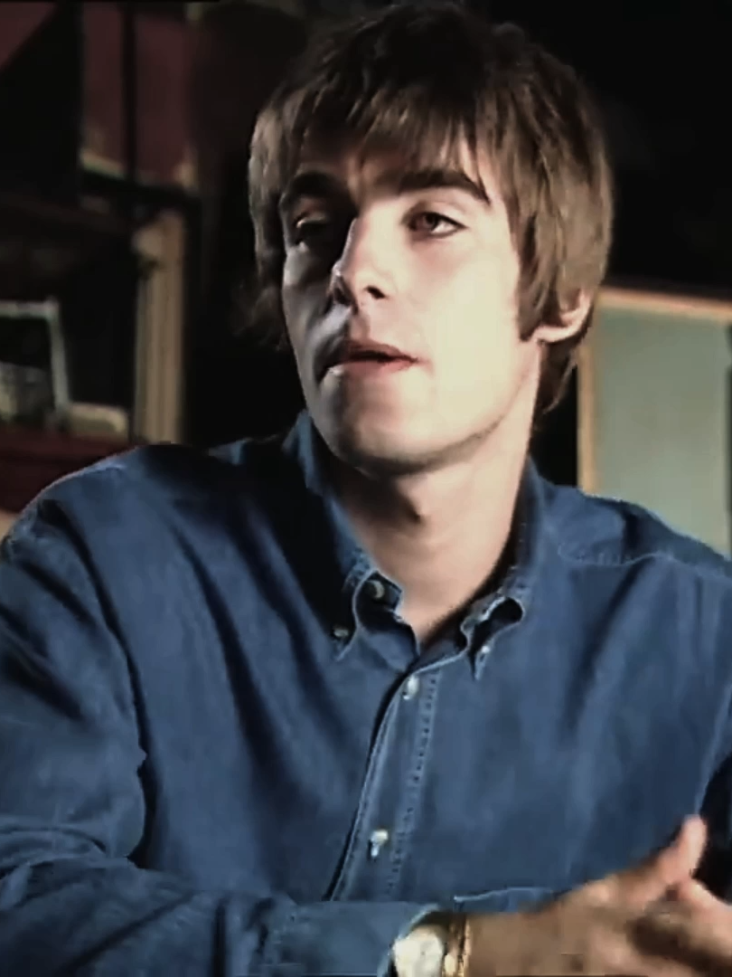 he looks so good #liamgallagher #oasis #liamgallagheredit #oasisedit #90s #noelgallagher #britpop #fyp