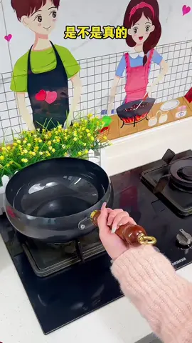 Healthy Hand Forging Cast Iron Pot NonStick with Wooden Lid Big Belly Pot Skillet Uncoated Frying Pan Induction Cooker Gas #HealthyHandForgingCastIronPot #NonStick #uncoated #大肚锅 #无涂层 #Tiktokshop #Tiktok 
