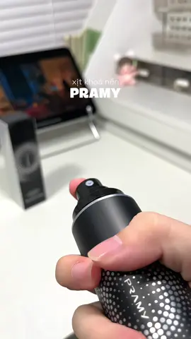 Xịt khoá nền quốc dân #xitkhoanen #pramy #fyp #unboxing #zieunbox 