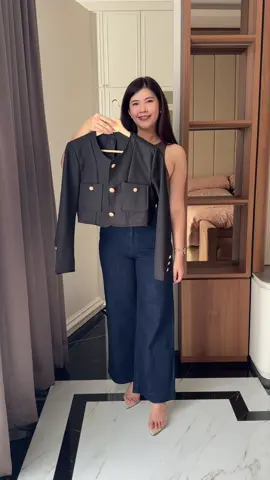 Crop blazer andalan 🔥 Effortless chic & stylish Material tweed berserat dengan aksen kancing-kancing gold besar. Cocok dipaduin dengan bawahan highwaist / dress 👌🏻 #blazer #blazerwanita #cropblazer #blazertweed #blazermurah 