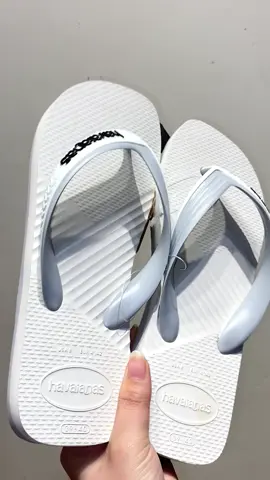 Dual white✨🤍#havaianas #havaianasoriginal #slippers 