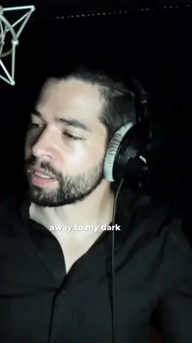Life of a voice actor trying to talk his way into some trouble 😈 if you were curious if any part of the job finds its way into @Corvin King normal life, watch it on the latest episode of the SmashCast while @Pbsquamer and @Steven Walker learn from the professional  #smashcast #podcast #BookTok #voiceactor #accents #corvinking #stevenwalker #pbsquamer #audiobooks #narrator 
