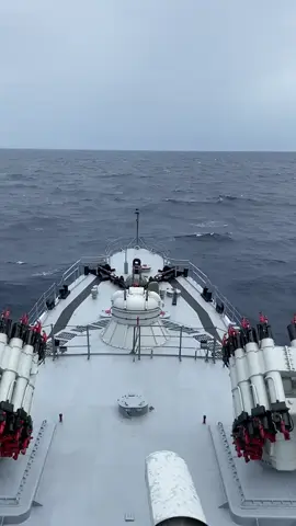 di laut yang luas tersimpan seribu satu mistery#fyp #tiktok #TNIAL#MILYTARYVAVY