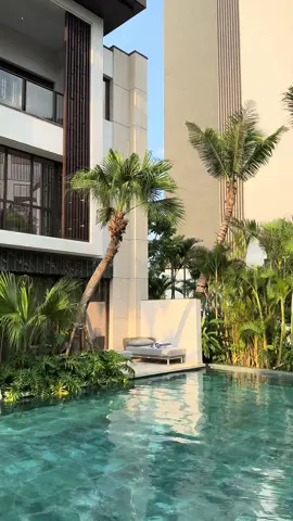 Resort đáng tiền nhất Việt Nam thương hiệu InterContinental Halong Bay Resort, an IHG Hotel mà giá Việt Nam 😍.  Khuyên du khách phải lưu trú tại căn VL3 Pool Access để trải nghiệm bể bơi dài nhất Việt Nam. Đoàn đông 150 khách nên bao trọn 24 căn Pool Acess.  Rất đáng tiển !! #Intercontinentalhalong #Villa3poolacces #halong 