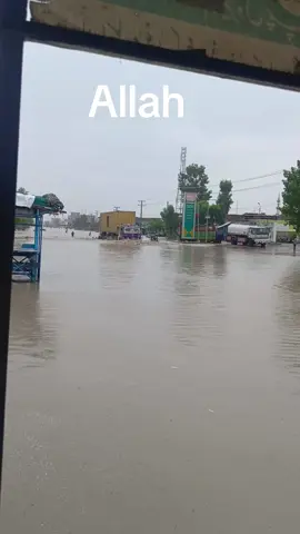 #creatorsearchinsights  #foryou  #foryoupage  #rain  #viralvideo  #trending 