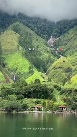 This is Danau Toba Indonesia, Jom travel Medan & Booking private trip sama admin  📌Silahkan dipilih paket liburan Start Medan & Kualanamu Airport / Silangit Airport : ▶️Paket Private Trip 5 Hari 4 Malam ▶️Paket Private Trip 4 Hari 3 Malam ▶️Paket Private Trip 3 Hari 2 Malam ▶️Paket Private Trip 2 Hari 1 Malam ▶️Paket Private Trip 1 Hari (Pagi-Sore) ____________________________ 📲INFO PEMESANAN/BOOKING TRIP ⤵️ 📞Telepon/Whatsapp: 085270840356 ( @zulpan_ritonga ) _____________________________ Catatan : 1. Untuk jadwal private trip bebas kapan saja, jadwal bisa ditentukan customer (bookingan mobil) #jomtravelmedan #pakejdanautoba #sewadronedanautoba #pakejtripmedan #malaysiadanautoba 