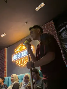 Dh ada lirik pon still tersasul 🤣 #bintang #budakkacamata #budakkacamatabintang #tiktokcover #malaysiacover 