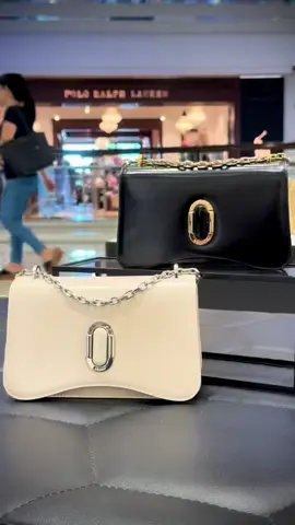 PEDRO RIFT SHOULDER / SLING BAG   Elegance you can feel  made with premium calf leather Anyone ? 😍 #pedroshoes_malaysia #pedroshoes_official 