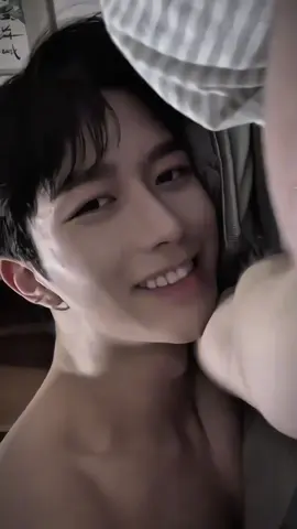สังคมอย่ารังเกียจกัน ( #eliothuang #huangxing #fyp  )