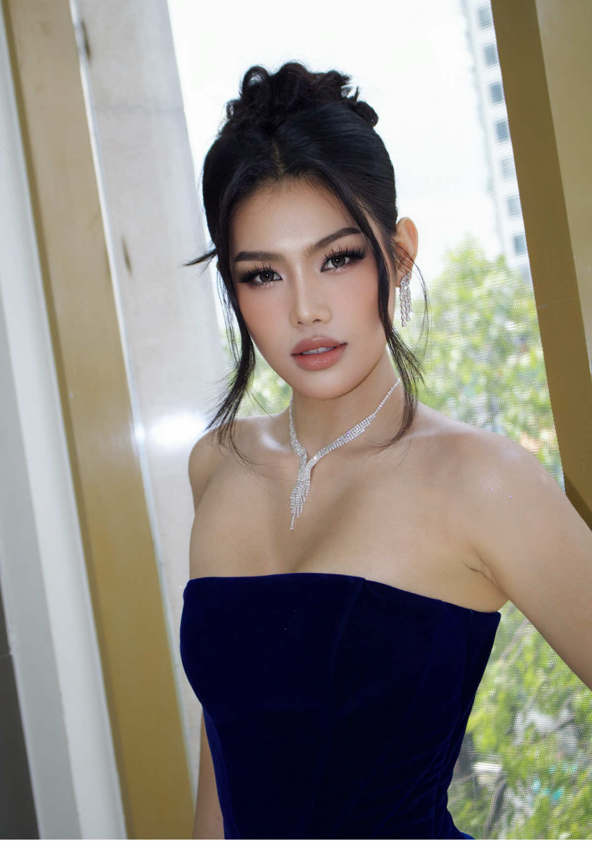 0:26s thần thái Á Hậu Hoàn Vũ Việt Nam 2025 Đỗ Cẩm Ly  💄💋 BY LE HUYNH PHAT  #doly #docamly #shootforthemoon #cosmo #viral #xuhuong #makeup #beautyqueen #misscosmovietnam2025 #ahauhoanvuvietnam2025 