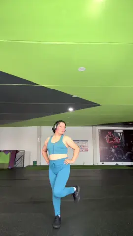 #fypシ゚viral #kaantalaga #oldisgold #dance #goviral #foryoupage #gym 