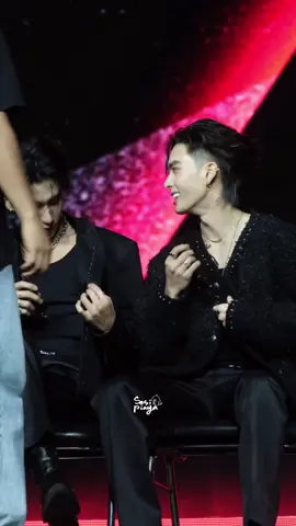 OH OH ISNT THAT COUPLE WHO HAD 3M TWEETS FROM THEIR FANCON #perthsanta #perthsantafancond2 #perthsantaedit #perthtanapon #santapongsapak #perthppe #santapp #perthedit #santaedit #fyp #foryou #เพิร์ธแซนต้า #เพิร์ธธนพนธ์สุขุมพันธนาสาร #แซนต้าพงศภัคอุดมโภชน์