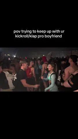 it’s a big job for a little girl😔 @DAM⭕️ my klaplongen teacher #rave #ravetok #foryoupage #fypシ゚ #raving #hardstyle #klaplongen #kickroll #sydney 