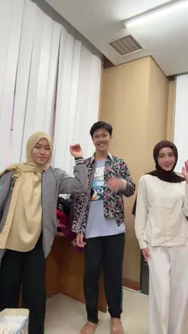 mak ceudah, raka & tika ! 