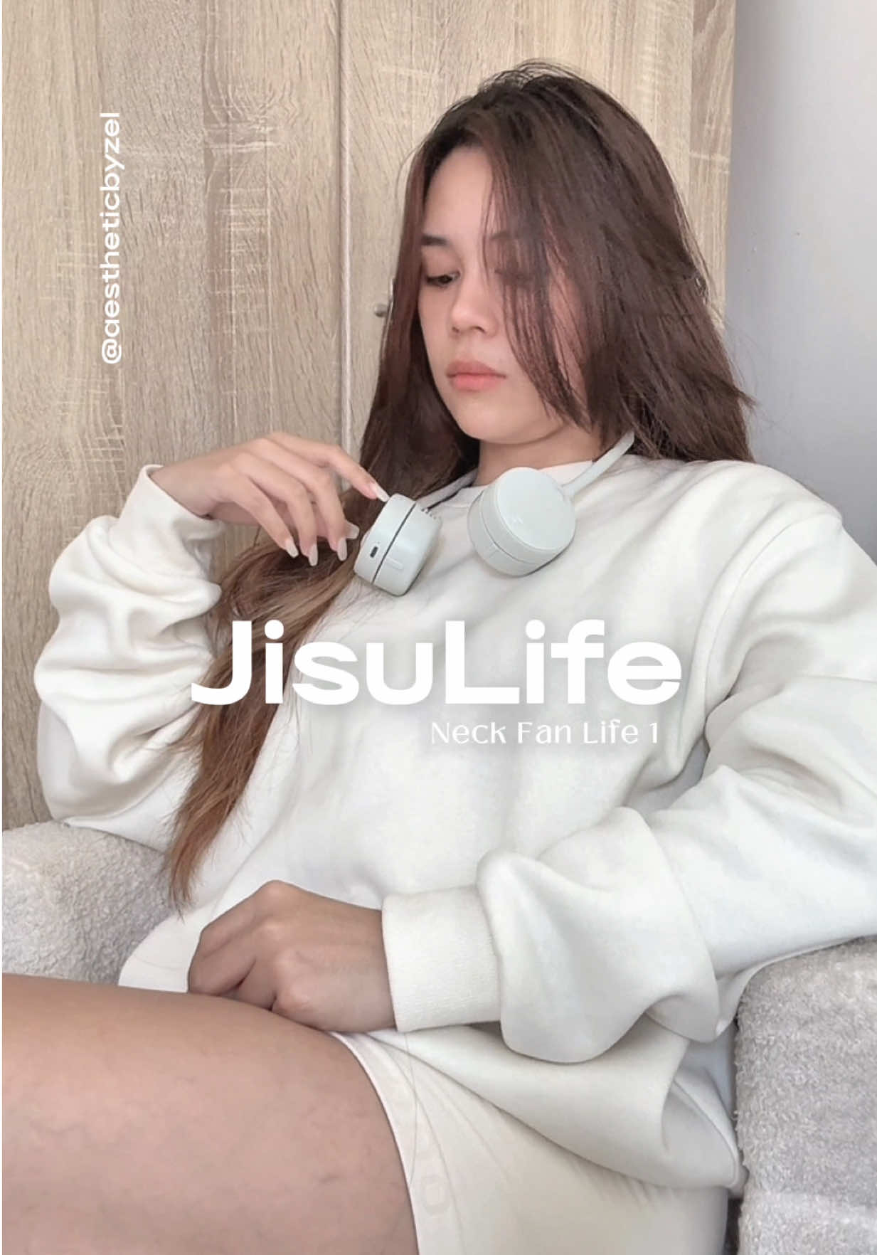 PERFECT mapa-Indoor or Outdoor activity! Neck Fan that frees your hands para magawa mo yung need mong gawin! Whether gym, hiking, content creation, cooking etc. hindi ka na papawisan. Truly a must have, kaya check mo na! #aestheticbyzel #neckfan #jisulife #jisulifeneckfanlife1 #neckfanlife1 #fan 