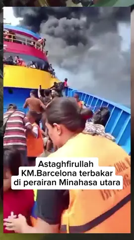 detik detik sebelum penumpang lompat ke laut #viral #kmbarcelona #minahasa #kapalterbakar #manado