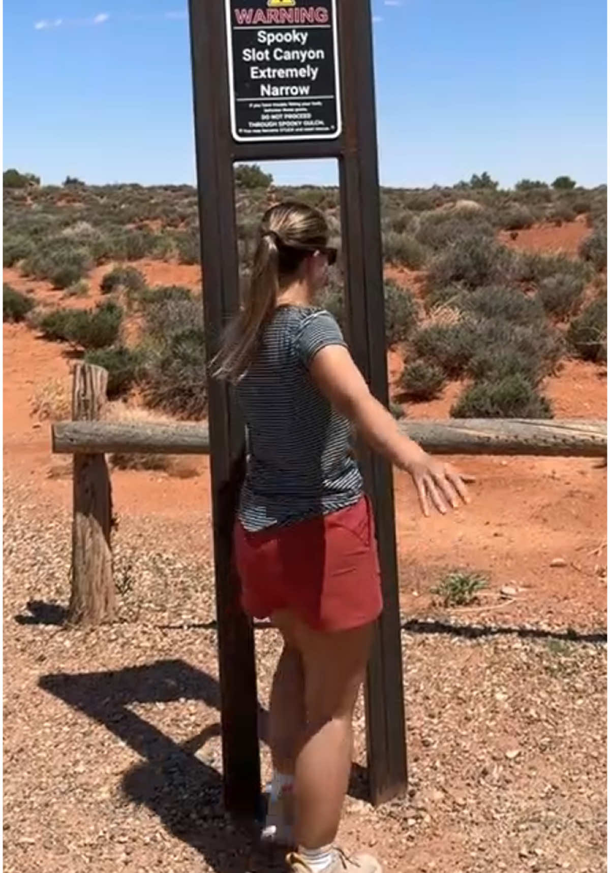 Если не пролезешь — лучше не рискуй Music from #InAudio: https://inaudio.org/ Infraction - Old Village #SpookyGulch #slotcanyon