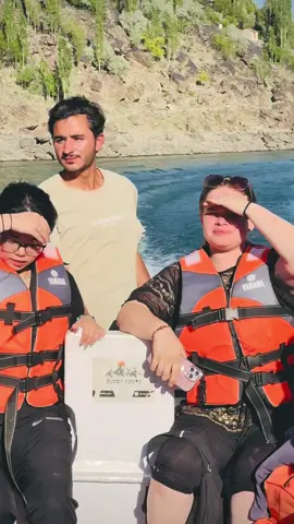 Guest from Russia🇷🇺  Boating vibes🏄 Drifting 📍 #uperkachuralake kachura lake #upperkachuralake #shangrila #travelwithsheraz #sheraz #travelwithme #pahardii #ghoomopakistan🇵🇰 ##unfrezzmyaccount #naturelovers #explorepakistan #naturevibes #baotingvibes #baotingchannel#boatingadventures #viraltiktok #fyp #foryou #tourism #goviraltiktok #grow  For booking rooms at uperkachuralake : contact for more details :03554820757@nain sukh @Ghazal jawad @Rabi Pirzada @Kanwalay🎶 