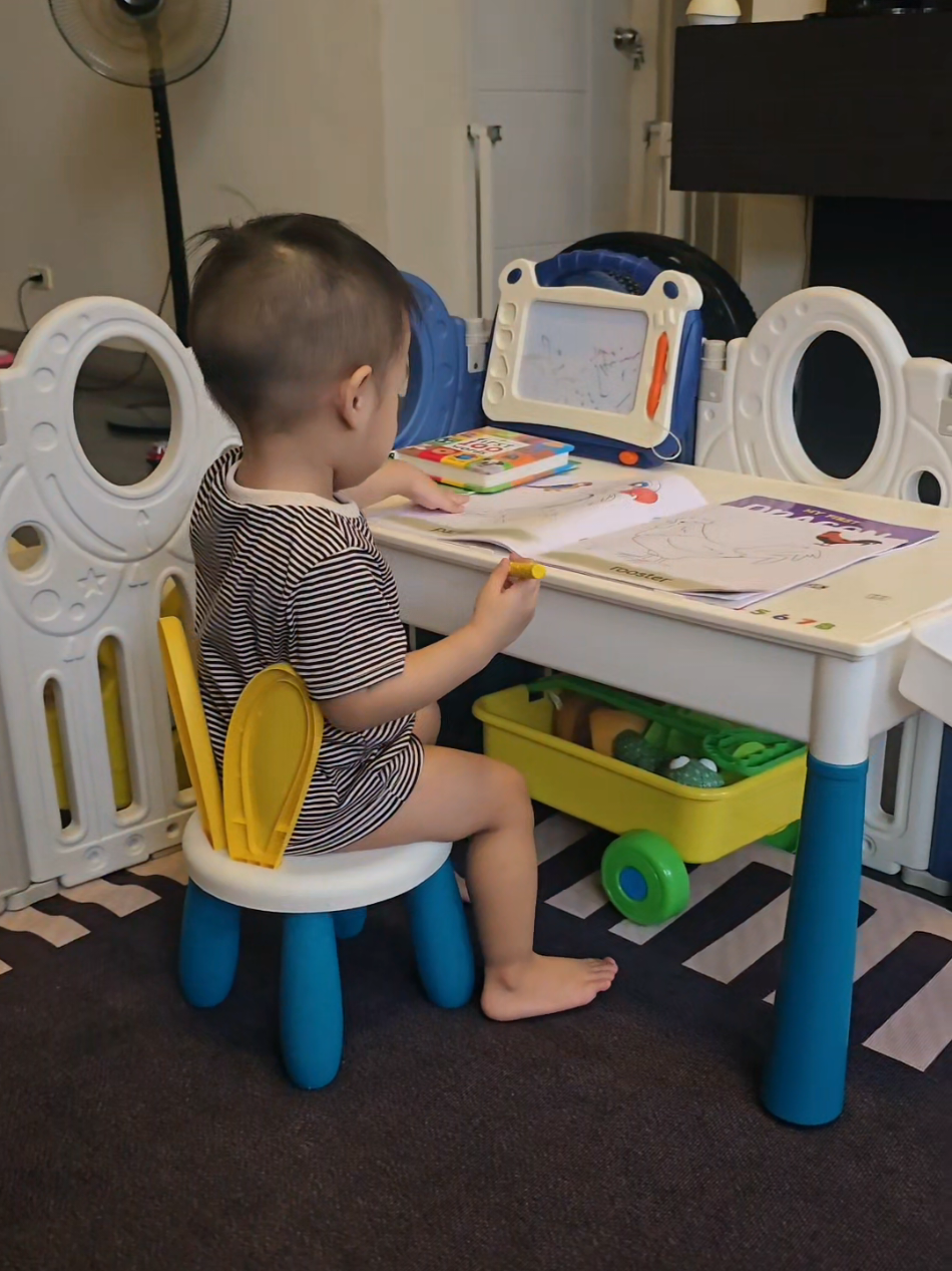 Study table and building blocks all in one.  #learningtable #buildingblocks #studytable #babytoy #momlife #boymom #lego