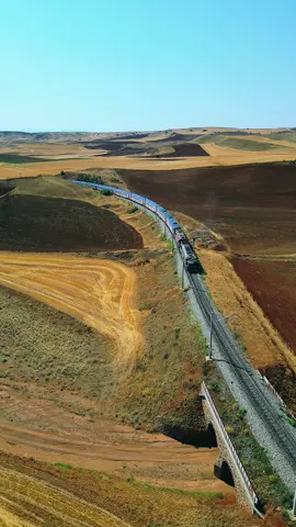 #kırıkkale #reels__tiktok #doğuekspresi #reels #reelsvideo #reelsviral #reelstiktok #tcddtaşımacılık #yolculuk 