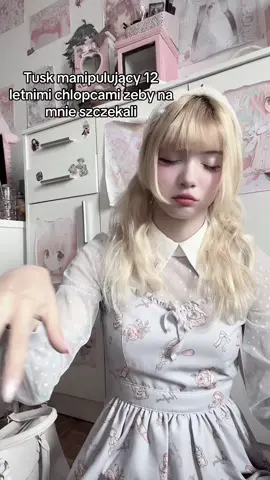 🥀🥀🥀 . . #polishshitpost #tusk #lizlisa  #jiraikei #ディアマイラ  #jfashion        