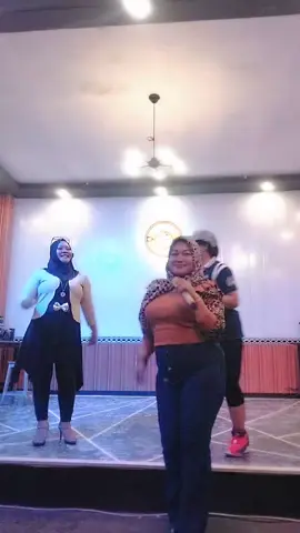 katanya ogahh ahh katanya enggak ahh #tiktoklive #livehighlights 