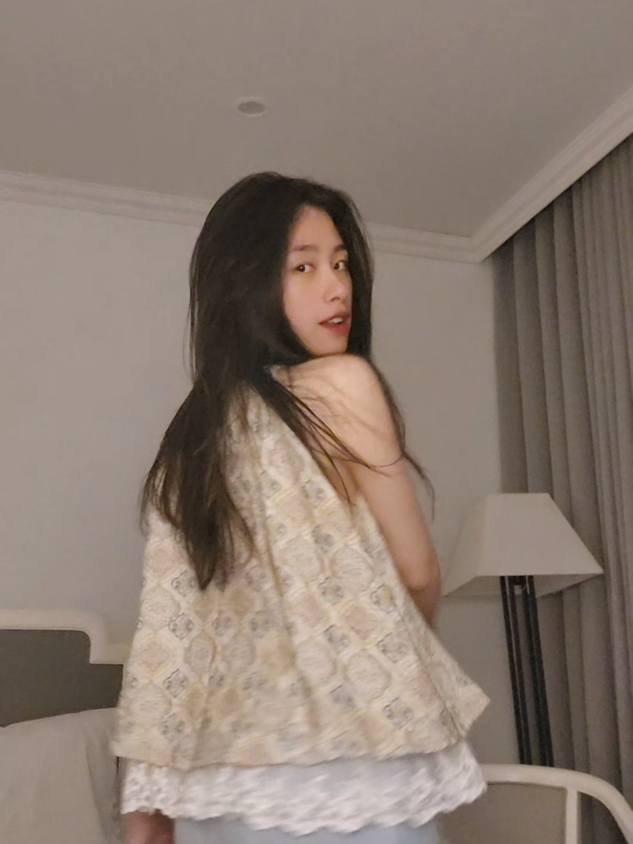 Áo xinhh dưa làyyy 🌷🥲 mà mẹ bảo áo ở nhà 🤣🤣🤣🌷 dáng babi doll cute mà mẹ ơiii 😆😆✨️
