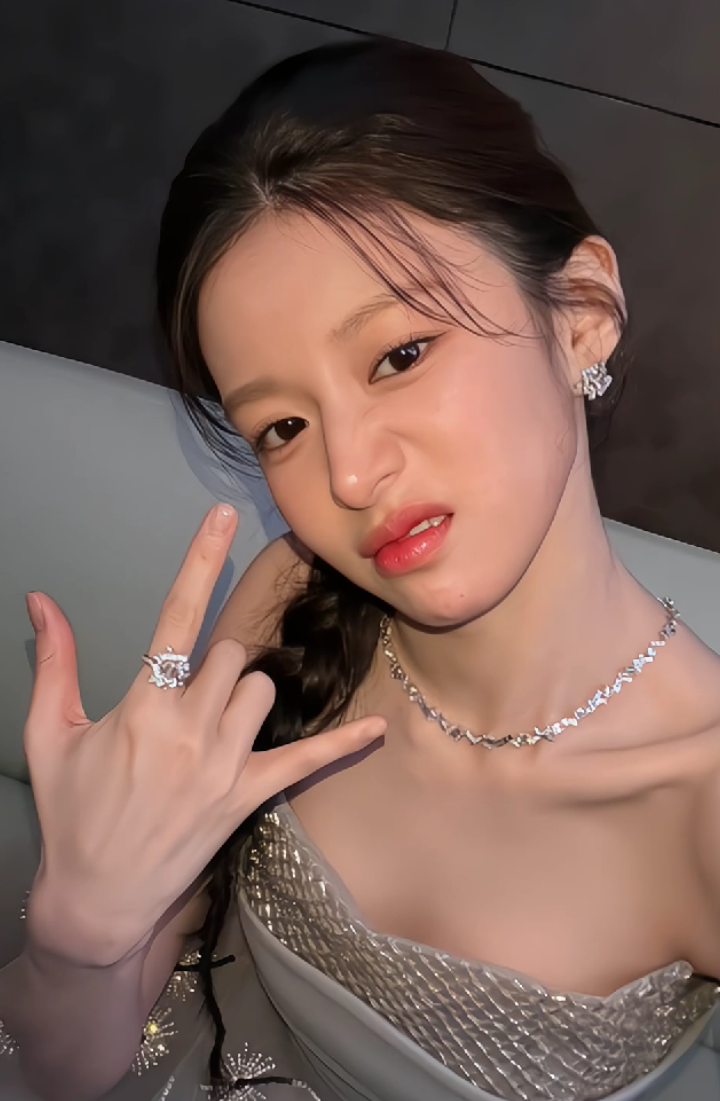 Tumben posenya kece🔥😍 #goyounjung #residentplaybook #kdramas 