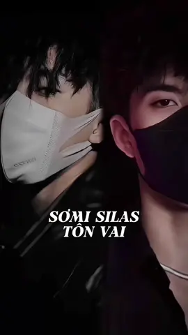 Không độn vẫn thấy vai rộng – form gọn bụng, mặc vô là dính! Giỏ có đủ nha. #somi #silas #aosomi #thoitrang #boysnl 