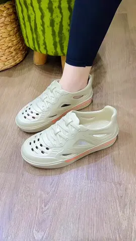 Bata eva đúc nguyên khối siêu nhẹ, đi mưa nước thoải mái nha #bata #maishoes 