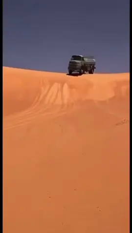 سواقه البوز في الرمله   #ماشاءالله_تبارك_الله_اذكروا_الله #عايدي_بوز_بوز٢٤ #ألمانيا🇩🇪 #الربع_الخالي_الرمله #explore #اكسبلور #1924 #تطعيس #1924 #مرسيدس #البل #شديد_البل #سواقه #