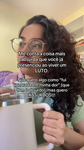 Muitas vezes, ao vivenciar um luto, você se dá conta de quem é pra estar por perto e quem não é. Esse momento tão difícil da vida também serve como um filtro nas suas relações. 💬 Conta aqui um ABSURDO que você precisou lidar por aí. Quem sabe assim conseguimos fazer as pessoas entenderem a empatia nesse momento! #luto #lutoeterno #lutopai #lutomae #lutoirma #saudade #isadoraj_psicologa #saudadeeterna #psicoterapia #terapiadoluto
