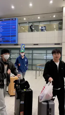 Eom Seonghyeon ❤️‍🔥 #eomseonghyeon #seonghyeon #fybシ #fyp #viral #bighitnewboygroup #bighitnbg #BHNBG #bighitmusic #inchoenairport #icnairport 