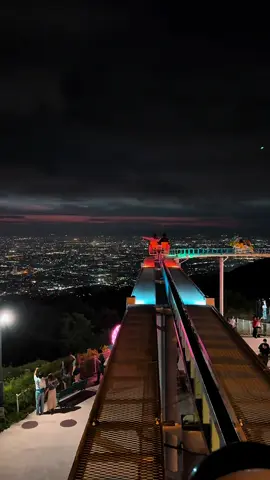 夜景と夕日どっち派？🌇 Do you prefer night views or sunsets?🌉 📍日本 . 奈良県 「生駒山上遊園地」 🇯🇵🎡 📍Japan . Nara 「Ikoma Amusement Park」🇯🇵🎡 #日本 #奈良県 #生駒 #生駒遊園地 #japan #nara #絶景 #絶景を探す学生 #🇯🇵 #幻聴界隈 