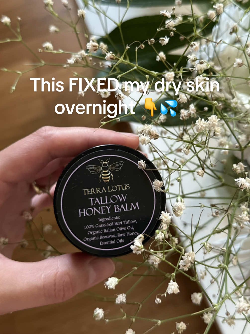 I didn’t expect this balm to actually work… My skin felt soft, calm, and glowy the next morning 💜 Would you try beef tallow on your face? 👀💬 #PR #terralotus #skincare #naturalmoisture #tallowbalm #dryskinhelp #skincareroutine #lavenderskincare #fyp #viral #tiktokshop #tiktok 