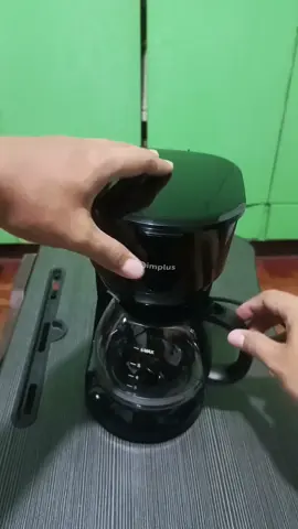 Drip coffee machine #dripcoffee #coffee #coffeetips #KitchenHacks #coffeeaddict #coffeelover #coffeemachine  @simplus_ph #creatorsearchinsights 