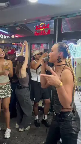 Hallo Leute sorry dass ich weg war aber ich bin wieder back!! - back and better #additudeup 