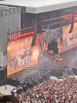 [180725] Changbin and I.N - Burnin Tires #Straykids #DominateTour #London #day1 #Hyunhour 