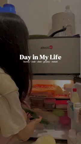 A day in my life #dayinmylife #livingalonediaries #sololiving #minivlog #adayinmylife #livingaloneinmy20s 