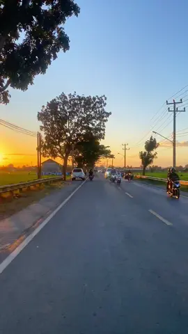pringsewu, sunset dan kamu #lampungpride #pringsewulampung #fyp 