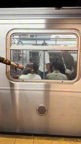 Spreading love in NYC😗 #trending #viral #viralvideo #fyp