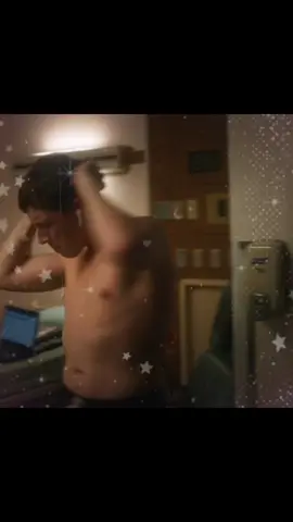 my daughter loves him, I think he looks a little gay. But whatever makes my princess happy!!! #thepitt #thepittedit #thepitthbo #denniswhitaker #denniswhitakeredit #huckleberry #thepittwhitaker #thepittwhitakeredit #drwhitaker #drwhitakeredit #trending #edit #whitakeredit 