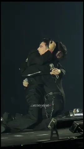 ทำไมฉันรักพวกเธอได้ขนาดนี้ ดูให้จบแล้วจะร้องไห้ขี้มูกโป่งเหมือนเจ้าของแอค 🥹😭 #perthsantafancond2 #PerthSanta #เพิร์ธเเซนต้า #PerthTanapon #santapp  @Santa @PERTHPPE 