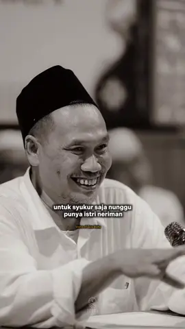 Bersyukur.  #gusbahaterbaru #gusbaha #ngajibareng #gusbahaonline #pengajian 