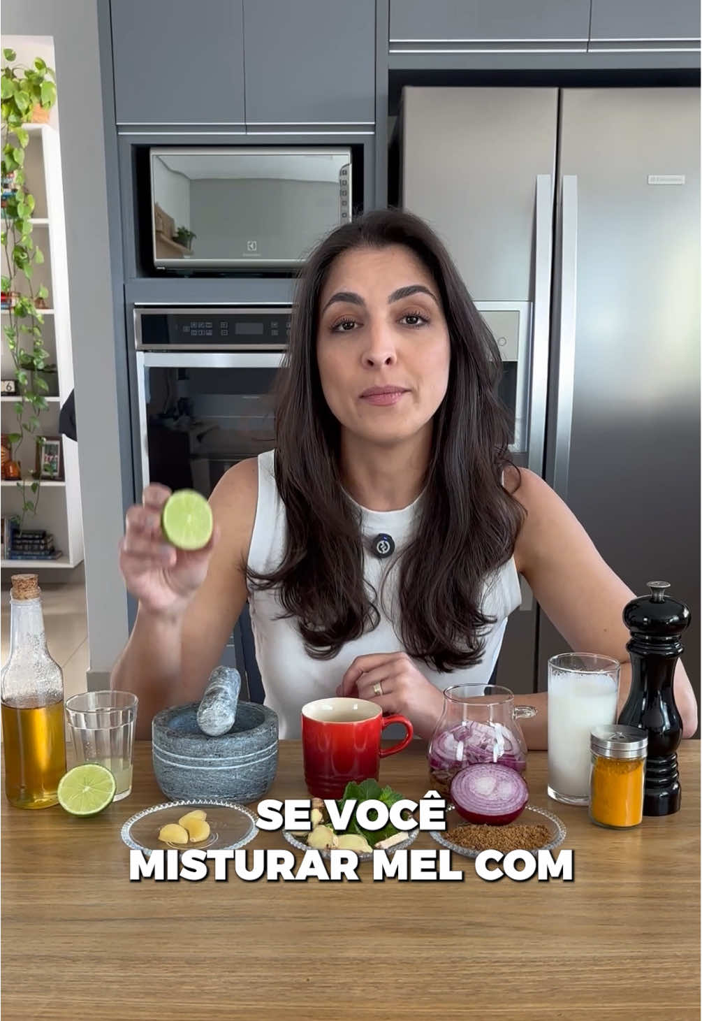 Essas receitinhas caseiras podem potencializar a sua saúde 🍯🍋‍🟩 Eu amooo o xarope de mel com limão! Me conta, qual desses você já consumiu?  #dieta #dicascaseiras #saude