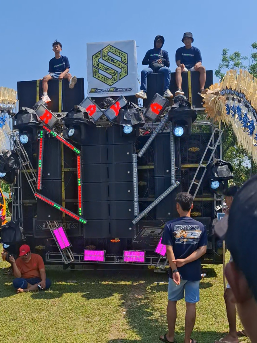 Raka audio lokal Pati rasa Jatim 🔥 @rakaaudiokayenpati  #rakaaudio #rakaaudiokayen #faskhosengokblitar #karnavalalasdowo  #fyp #foryou #foryoupage 