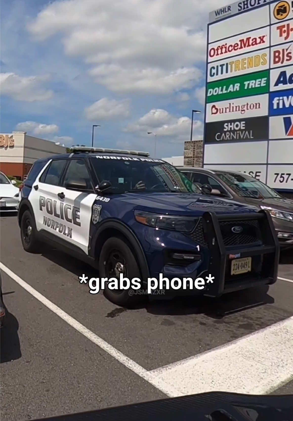 cop wanted a flick 😂 #cops #Vlog #lambo #huracan #cartok #r8 #gt3rs 