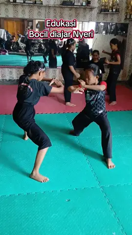 dijar nganyahokeun Kanyeri  sangkan teu ngayerikaeun Batur #sinarpusakaputra #pencaksilatindonesia🇮🇩 #videoviral #fypシ゚viral 