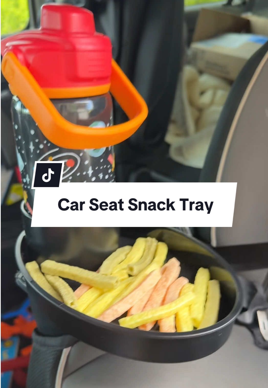 I think I should put chicken nuggies on here next #carseat #snacktray 